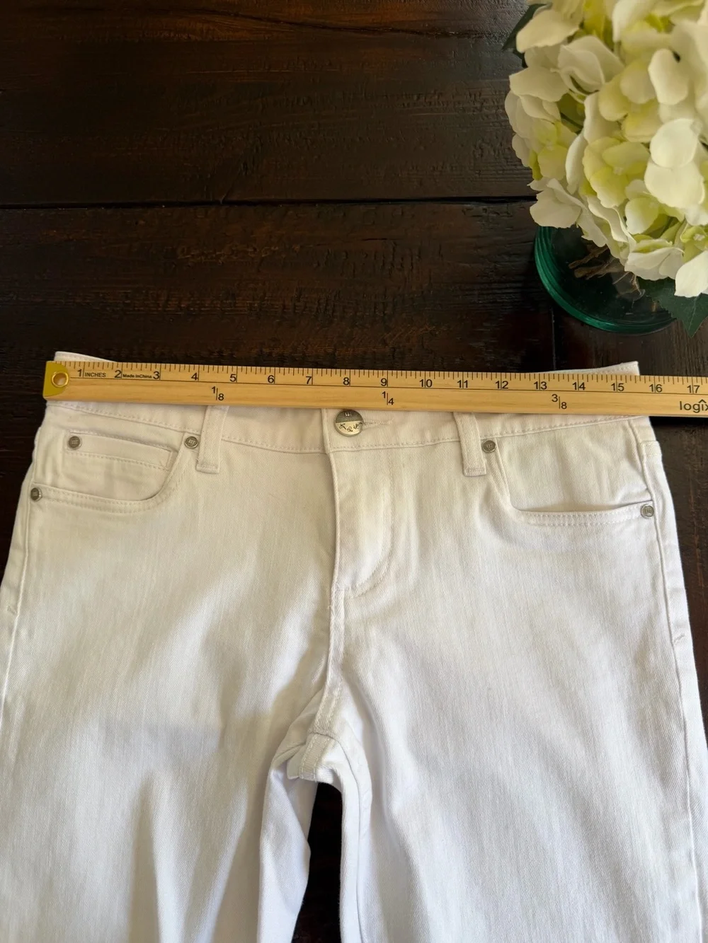 Kut from the Kloth White Diana Mid Rise Skinny Jeans 6